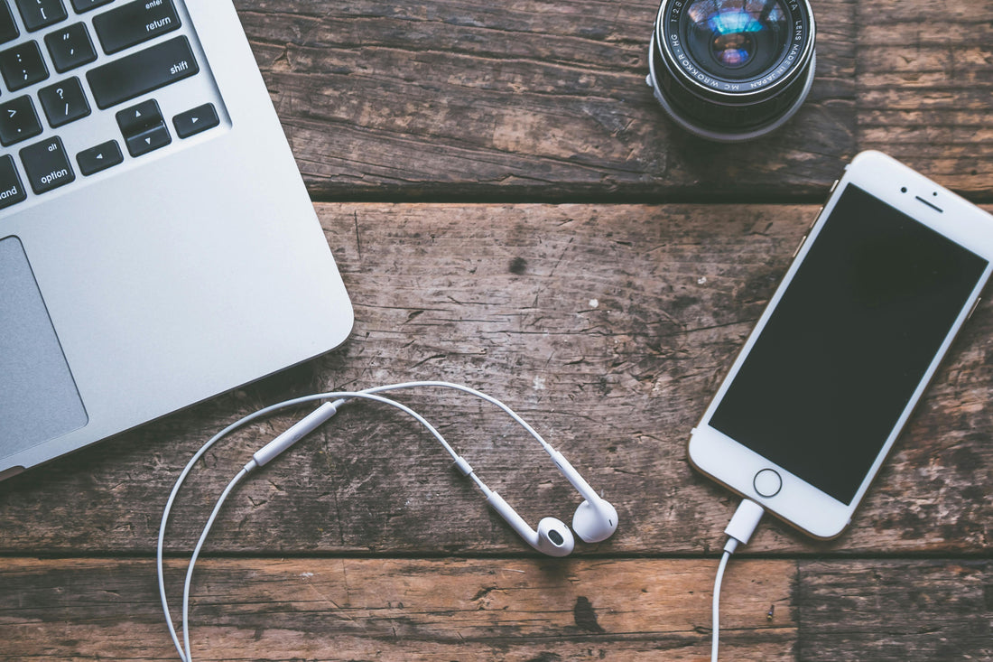 Top Mobile Accessories You Can’t Live Without in 2025
